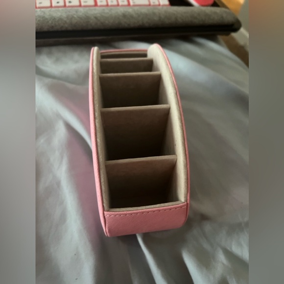 Pink Leather 5 Slot Remote Control Holder Organizer - Picture 4 of 4
